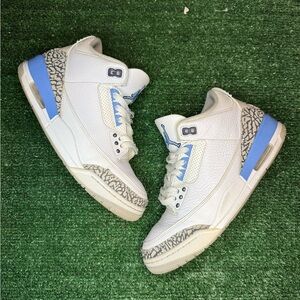 Air Jordan 3 Retro ‘UNC’ Men’s Size 9 CT8532-104